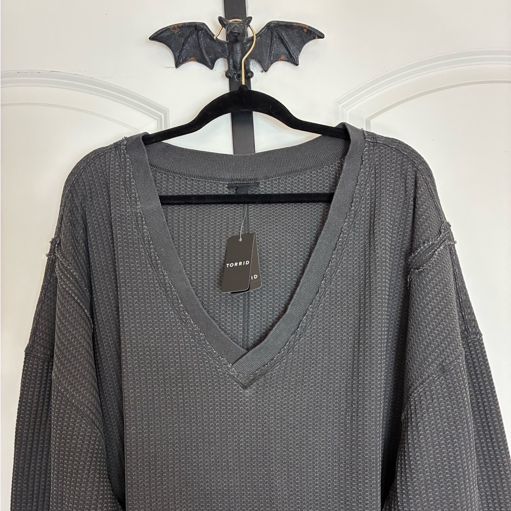 Torrid Charcoal V-Neck Relaxed Top with comfortable material NWT size 2X - Picture 7 of 16